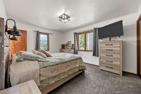 809 8th Street Kalona IA 52247