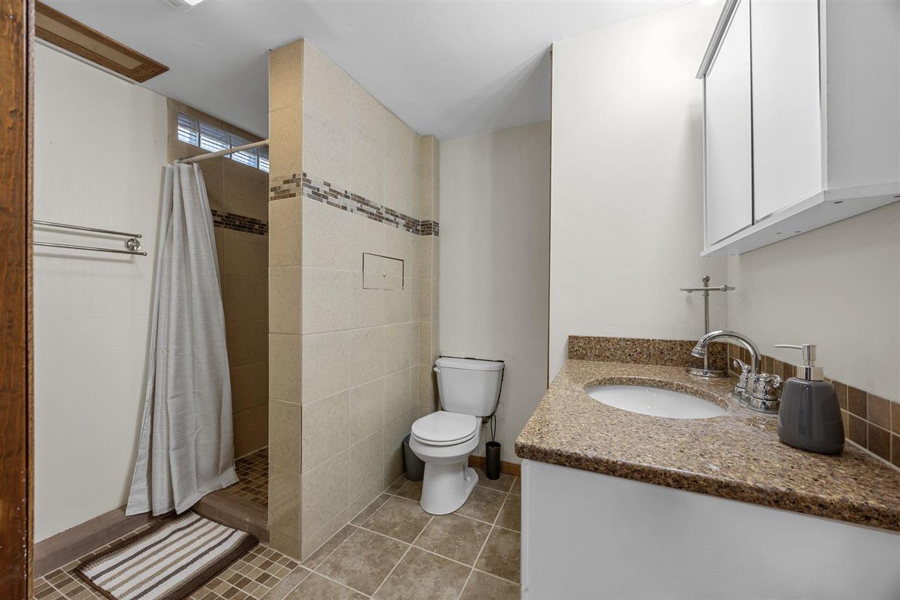 809 8th Street Kalona IA 52247