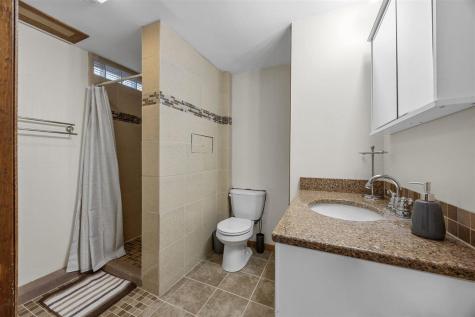 809 8th Street Kalona IA 52247