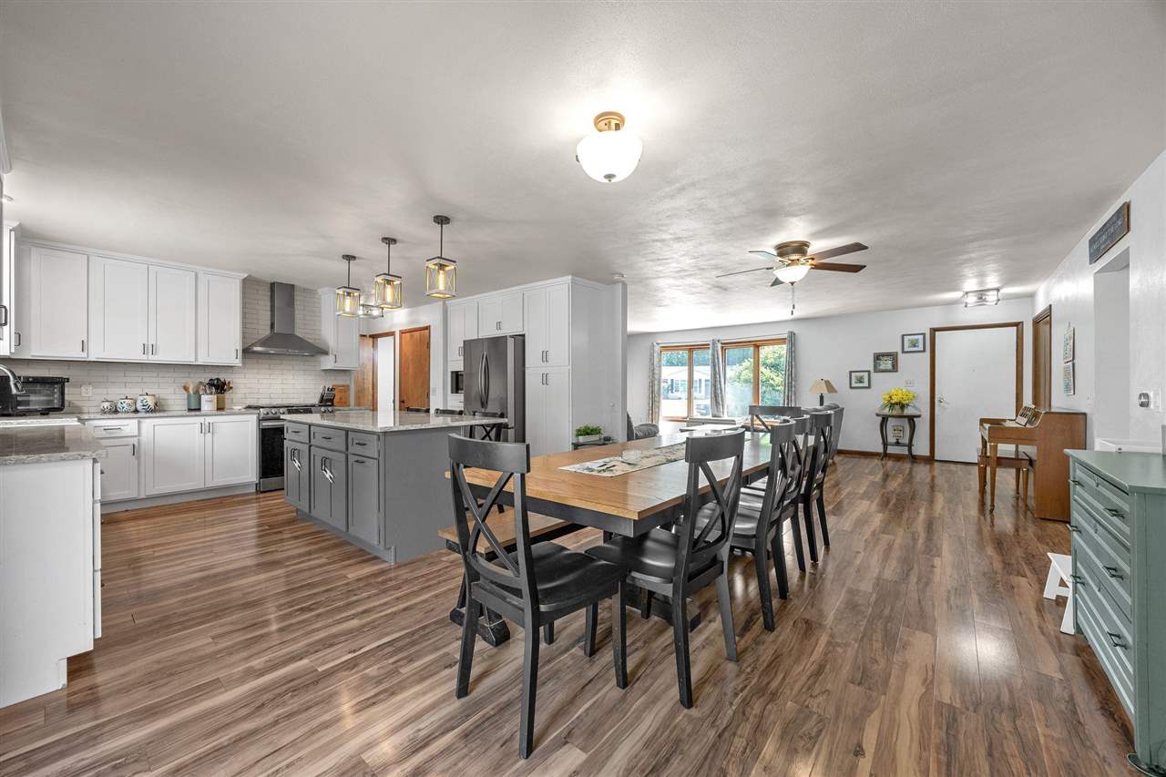 809 8th Street Kalona IA 52247