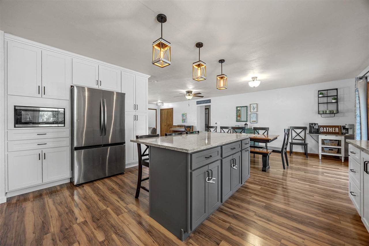 809 8th Street Kalona IA 52247
