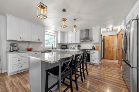 809 8th Street Kalona IA 52247