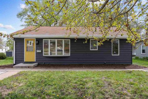 944 Miller Avenue Iowa City IA 52246