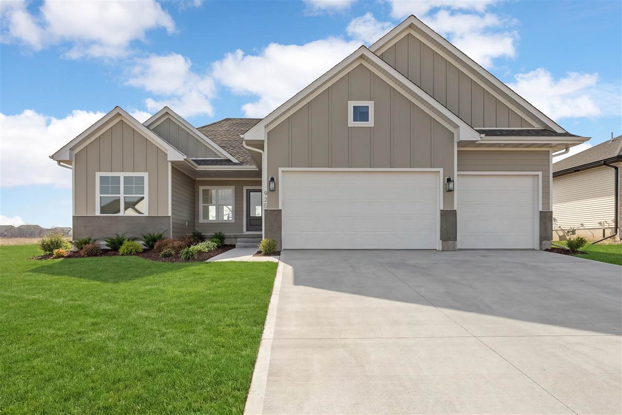 935 Yorkshire Street North Liberty IA 52317