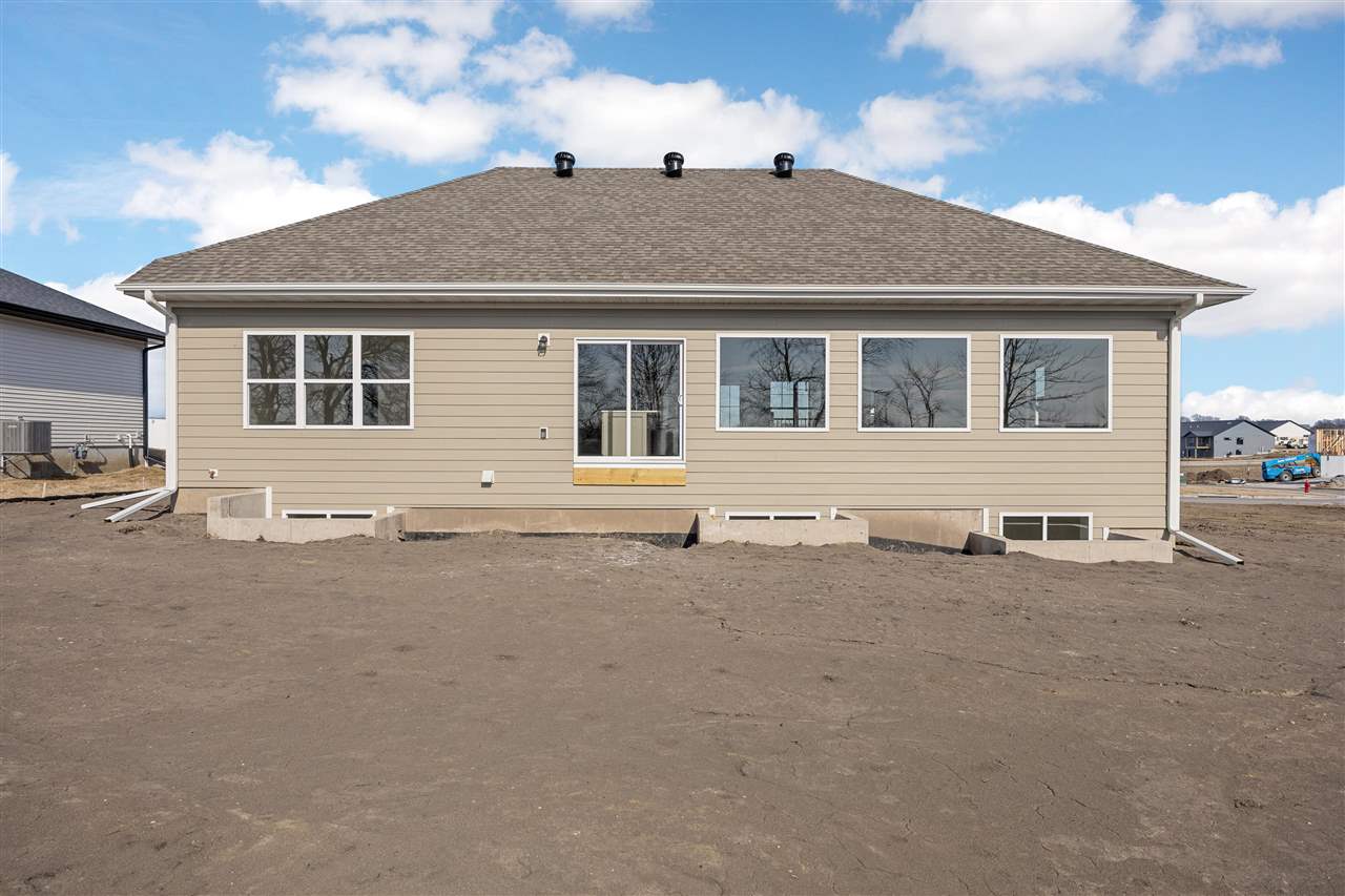 935 Yorkshire Street North Liberty IA 52317