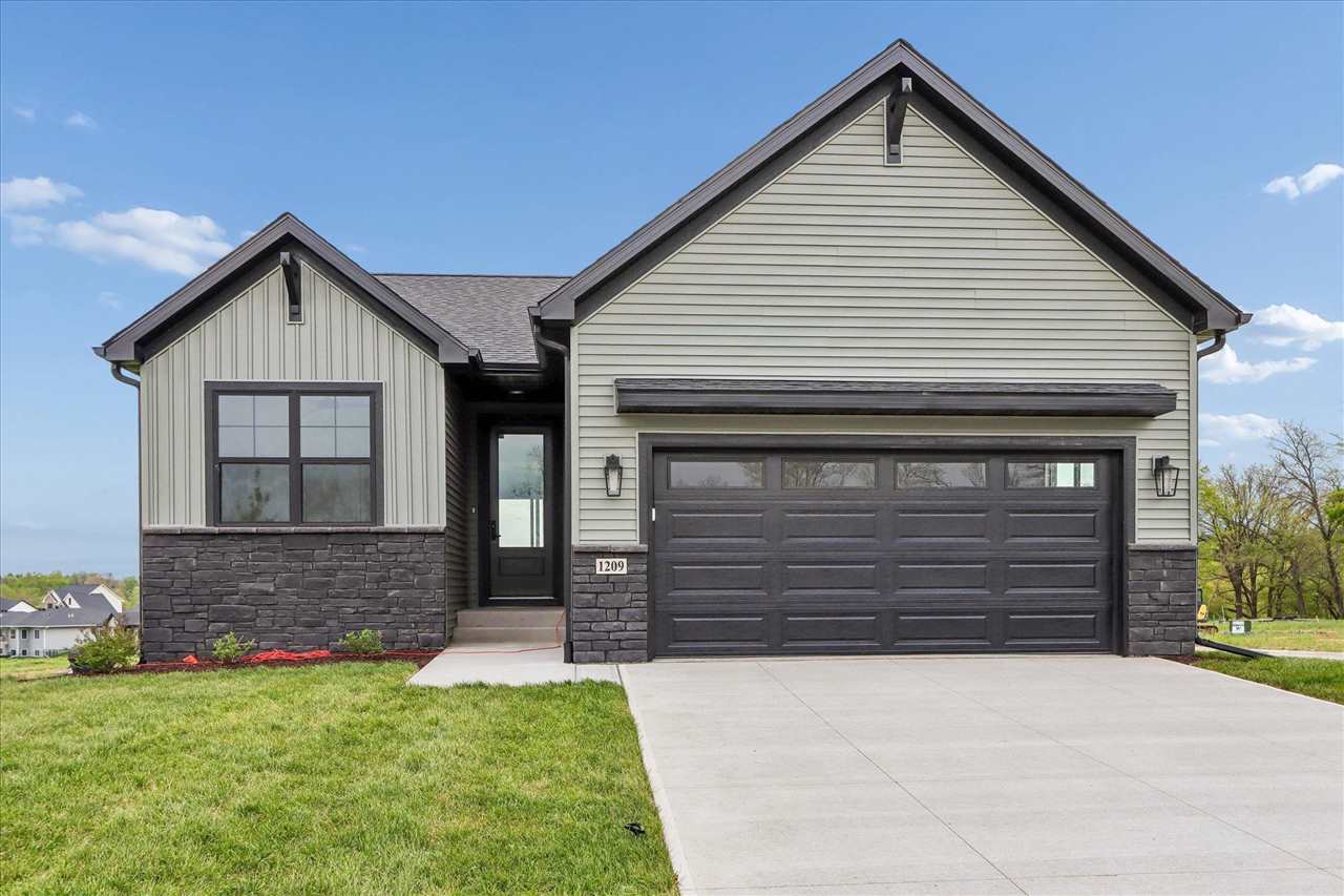 North Liberty IA, 450 S Seven Oaks Road