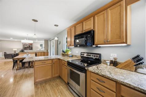 3105 Maplewood Lane Iowa City IA 52245