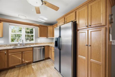 3105 Maplewood Lane Iowa City IA 52245