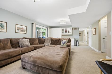 3105 Maplewood Lane Iowa City IA 52245