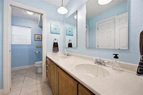 3105 Maplewood Lane Iowa City IA 52245