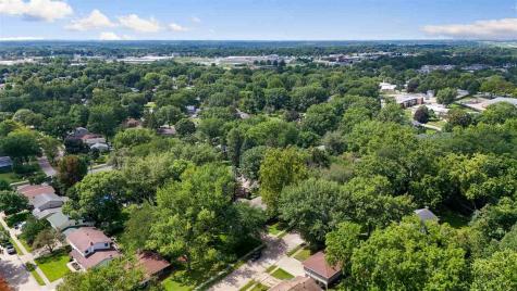 3105 Maplewood Lane Iowa City IA 52245