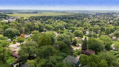 3105 Maplewood Lane Iowa City IA 52245