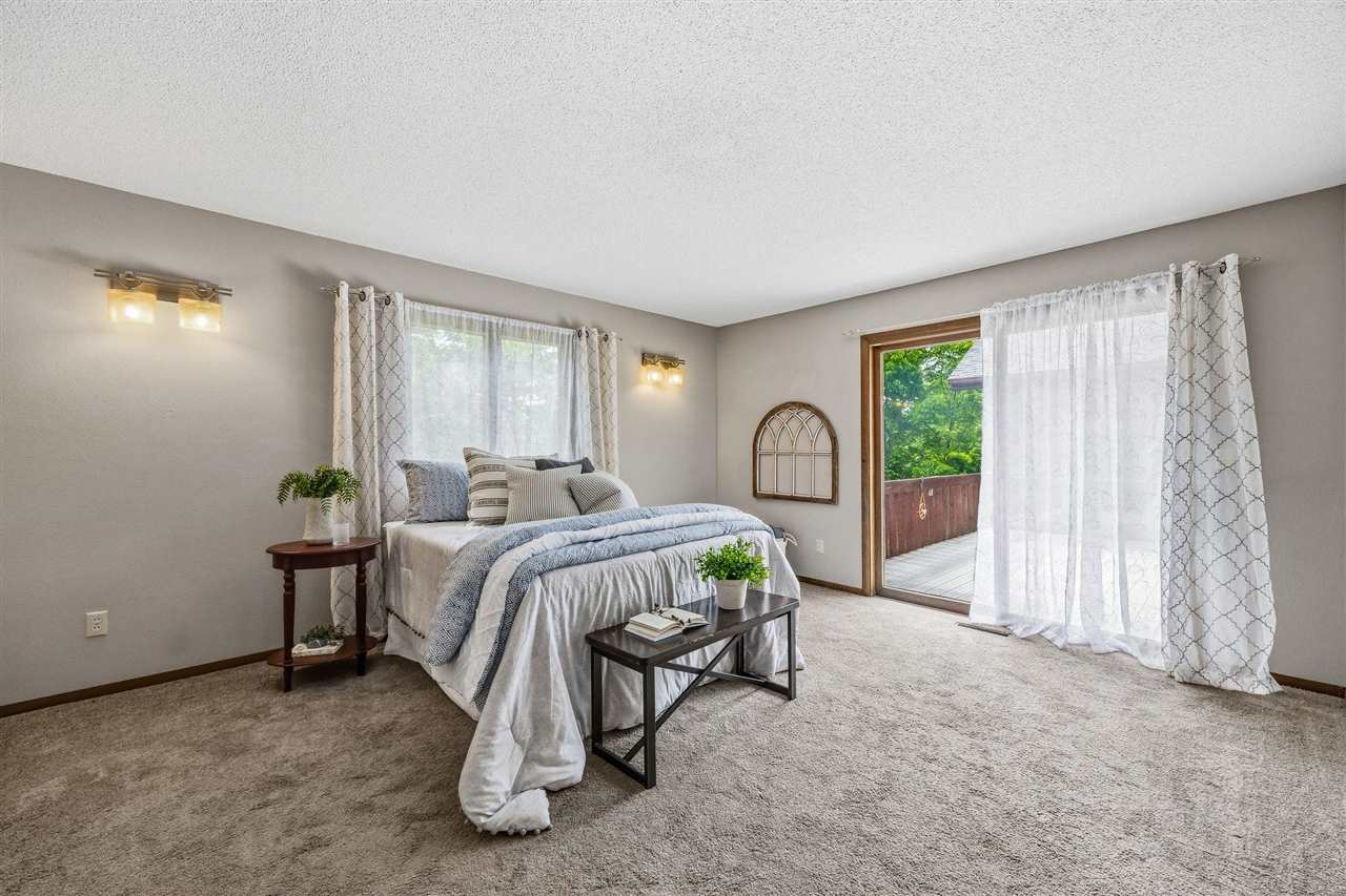 2928 Alleghany Drive NE Cedar Rapids IA 52402