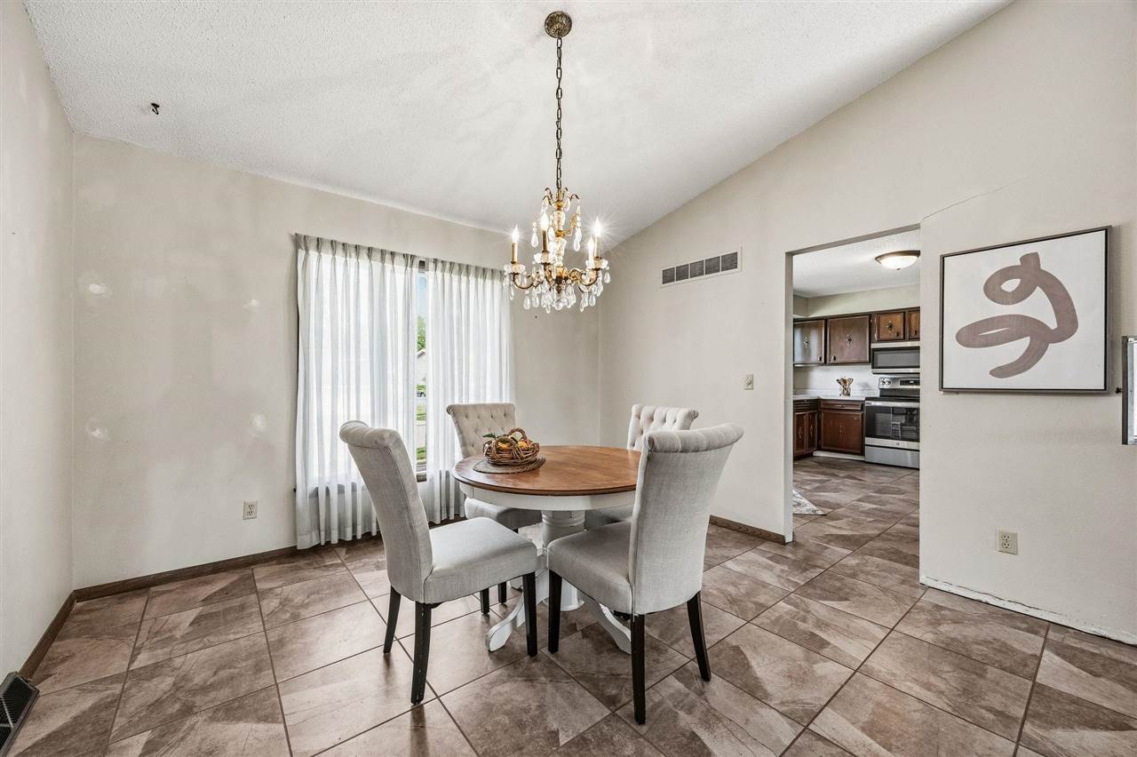2928 Alleghany Drive NE Cedar Rapids IA 52402