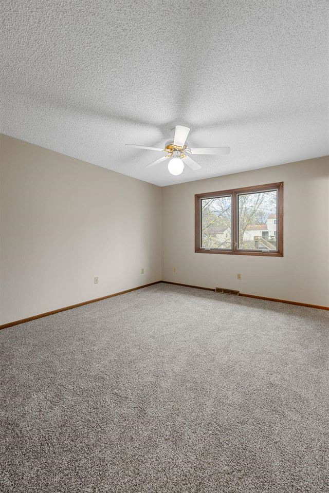 77 Amhurst Street Iowa City IA 52245