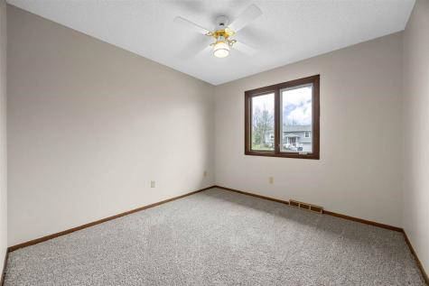 77 Amhurst Street Iowa City IA 52245