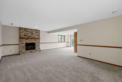 77 Amhurst Street Iowa City IA 52245