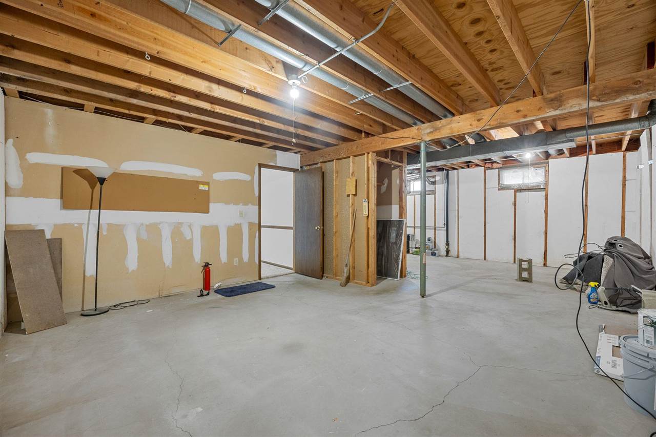 77 Amhurst Street Iowa City IA 52245