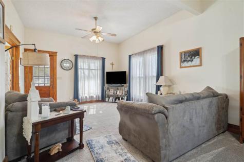 612 S Stone Street Sigourney IA 52591