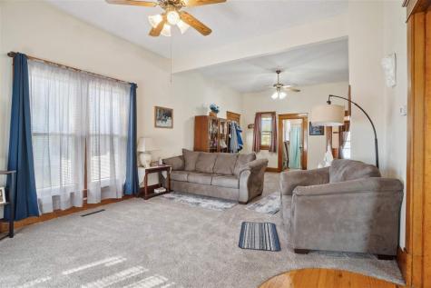 612 S Stone Street Sigourney IA 52591