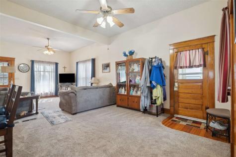 612 S Stone Street Sigourney IA 52591