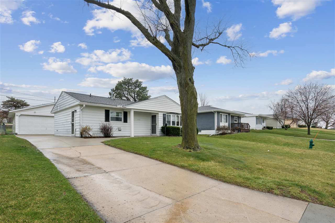Cedar Rapids IA, 1101 Clifton Street NE