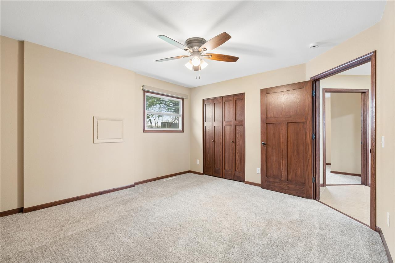 1101 Clifton Street NE Cedar Rapids IA 52402