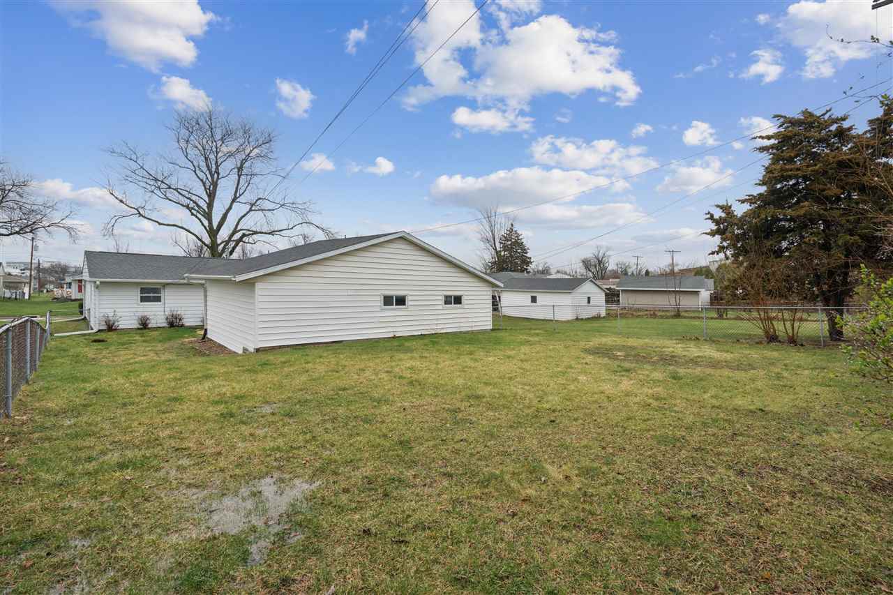 1101 Clifton Street NE Cedar Rapids IA 52402