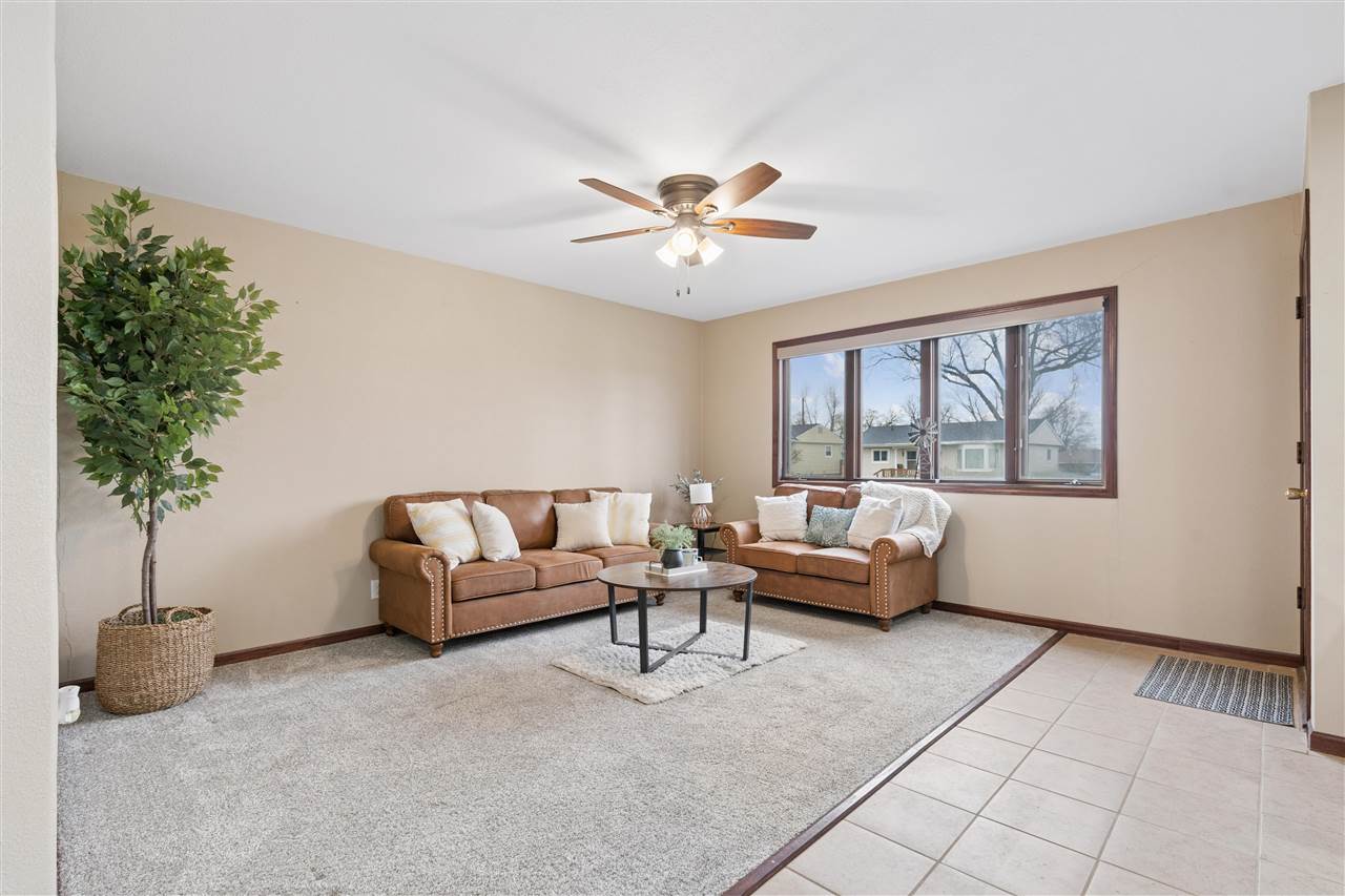 1101 Clifton Street NE Cedar Rapids IA 52402