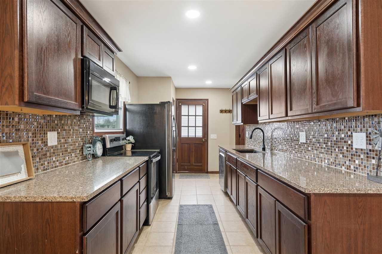 1101 Clifton Street NE Cedar Rapids IA 52402