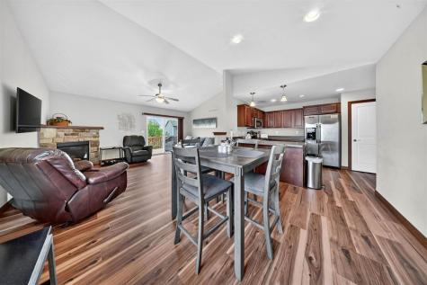 85 N Park Ridge Road North Liberty IA 52317