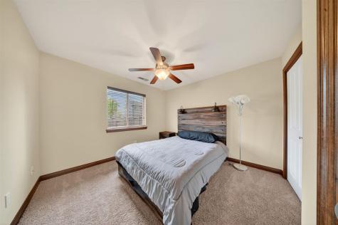 85 N Park Ridge Road North Liberty IA 52317