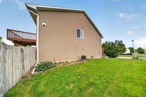 85 N Park Ridge Road North Liberty IA 52317