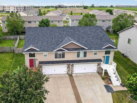 85 N Park Ridge Road North Liberty IA 52317