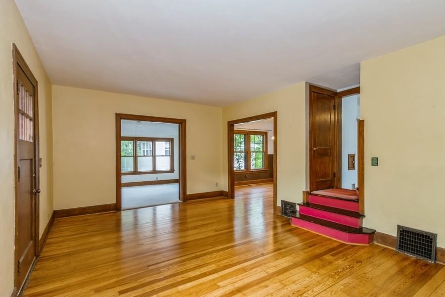 918 E Washington Street Iowa City IA 52240