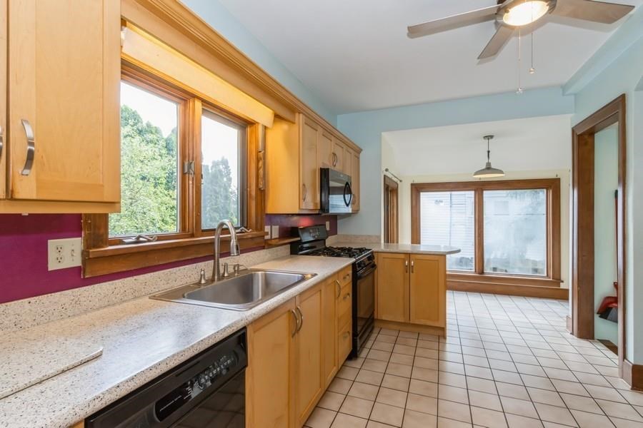 918 E Washington Street Iowa City IA 52240