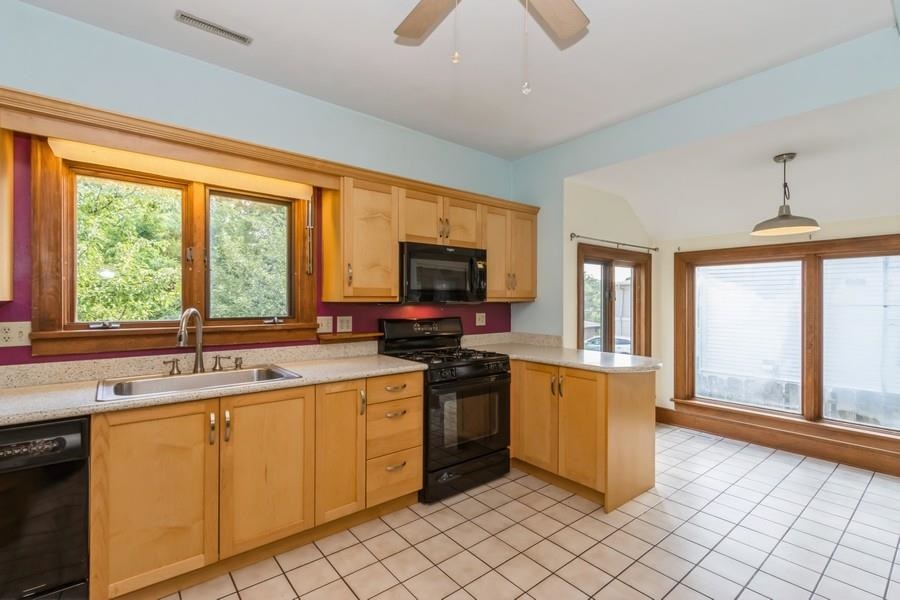 918 E Washington Street Iowa City IA 52240