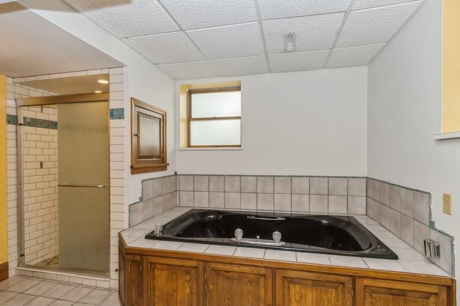 918 E Washington Street Iowa City IA 52240