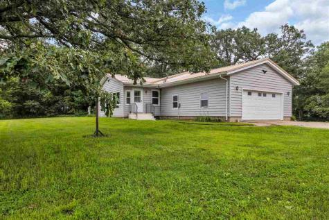 9826 Brandon Road La Porte IA 50651