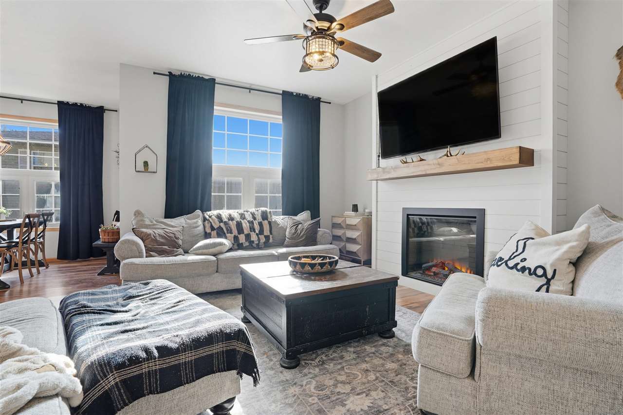 707 E 13th Street Washington IA 52353