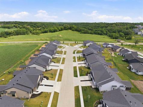 1267 Berkshire Lane North Liberty IA 52241