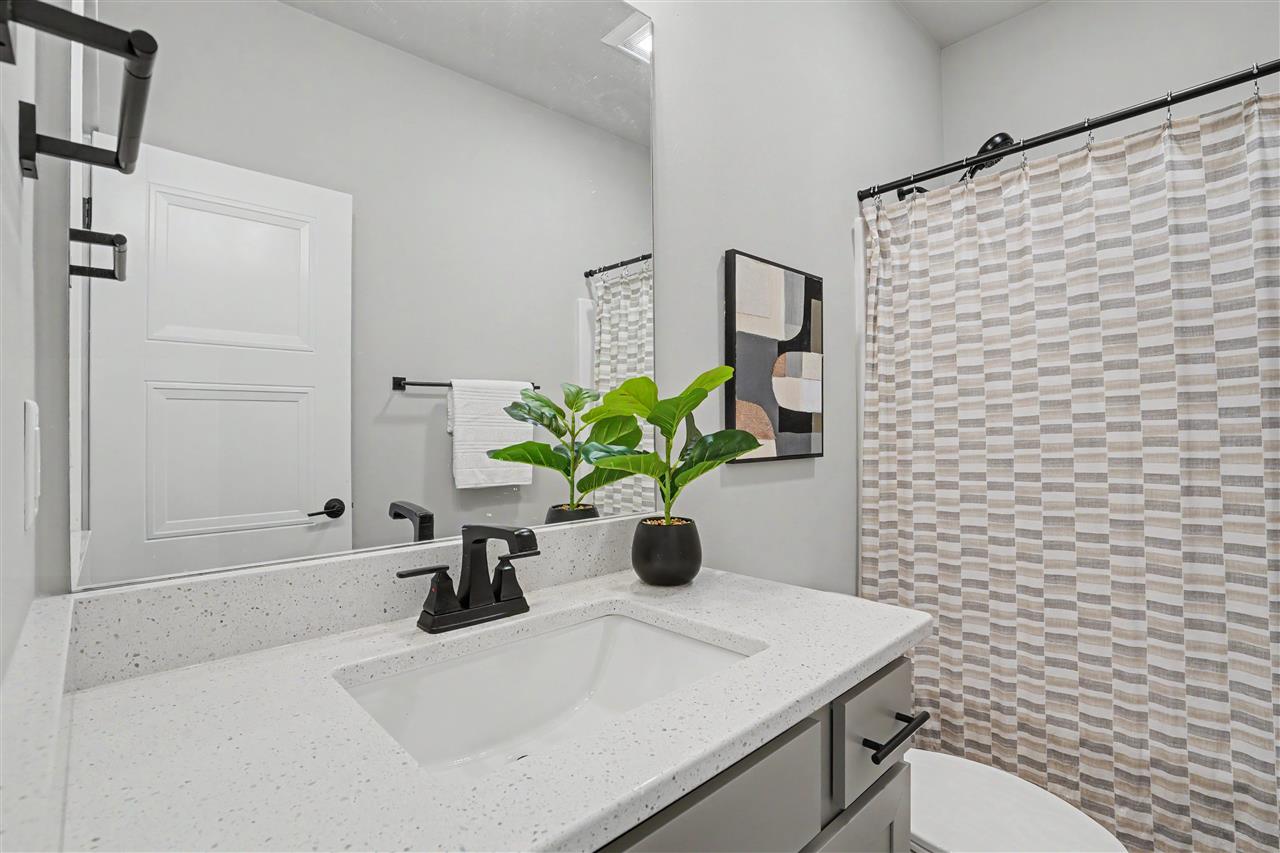1267 Berkshire Lane North Liberty IA 52241