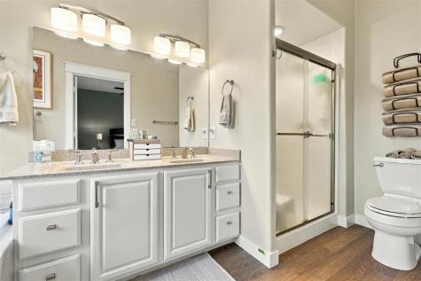2255 Pembrokeshire Drive Coralville IA 52241