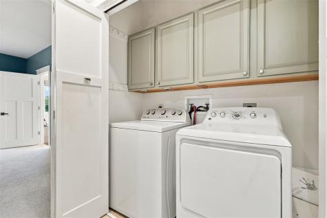 2255 Pembrokeshire Drive Coralville IA 52241