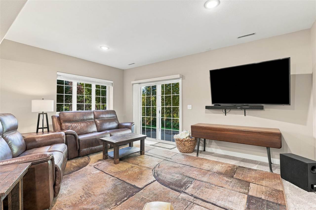 2255 Pembrokeshire Drive Coralville IA 52241