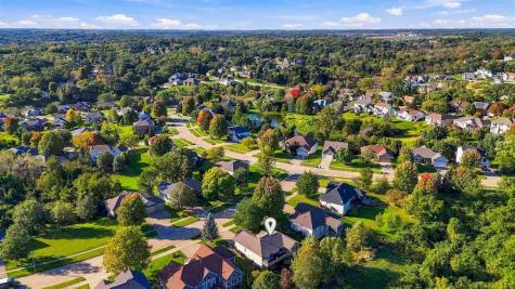 2255 Pembrokeshire Drive Coralville IA 52241