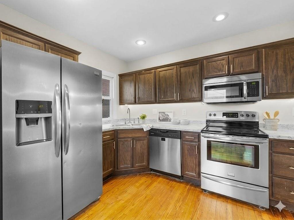 237 NW 12th Street Cedar Rapids IA 52405