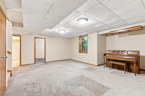 1631 Wetherby Iowa City IA 52240