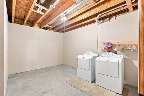 1631 Wetherby Iowa City IA 52240