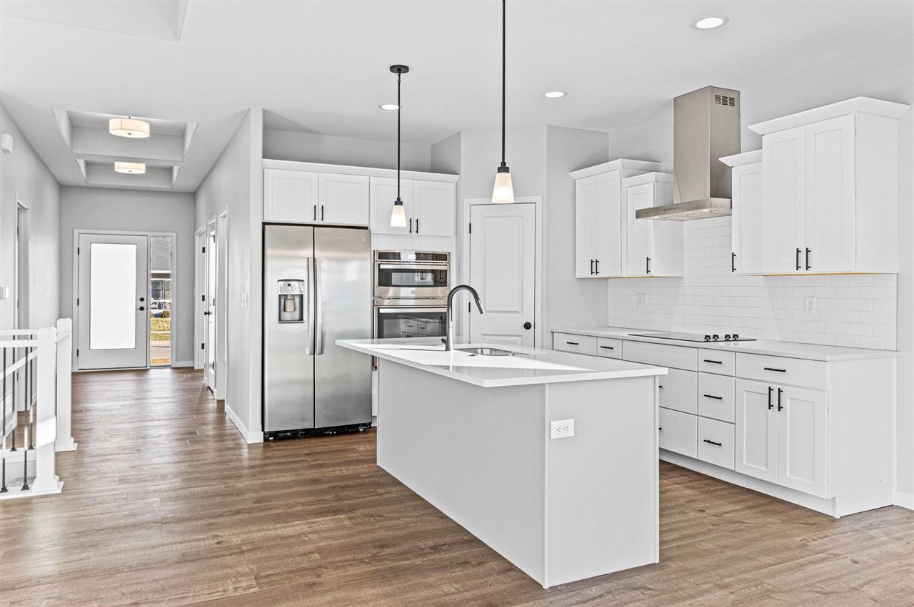 997 Thomas Circle Tiffin IA 52340